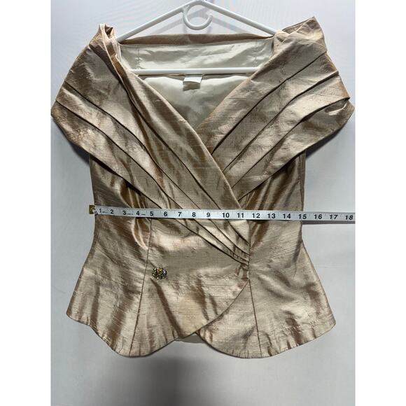 VINTAGE Watters 100% Silk Champagne Off Shoulder Pleated Peplum Blouse Top - Picture 12 of 13
